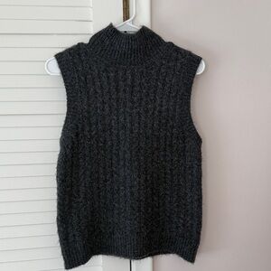 Evereve Dark Gray Sleeveless Turtleneck Sweater